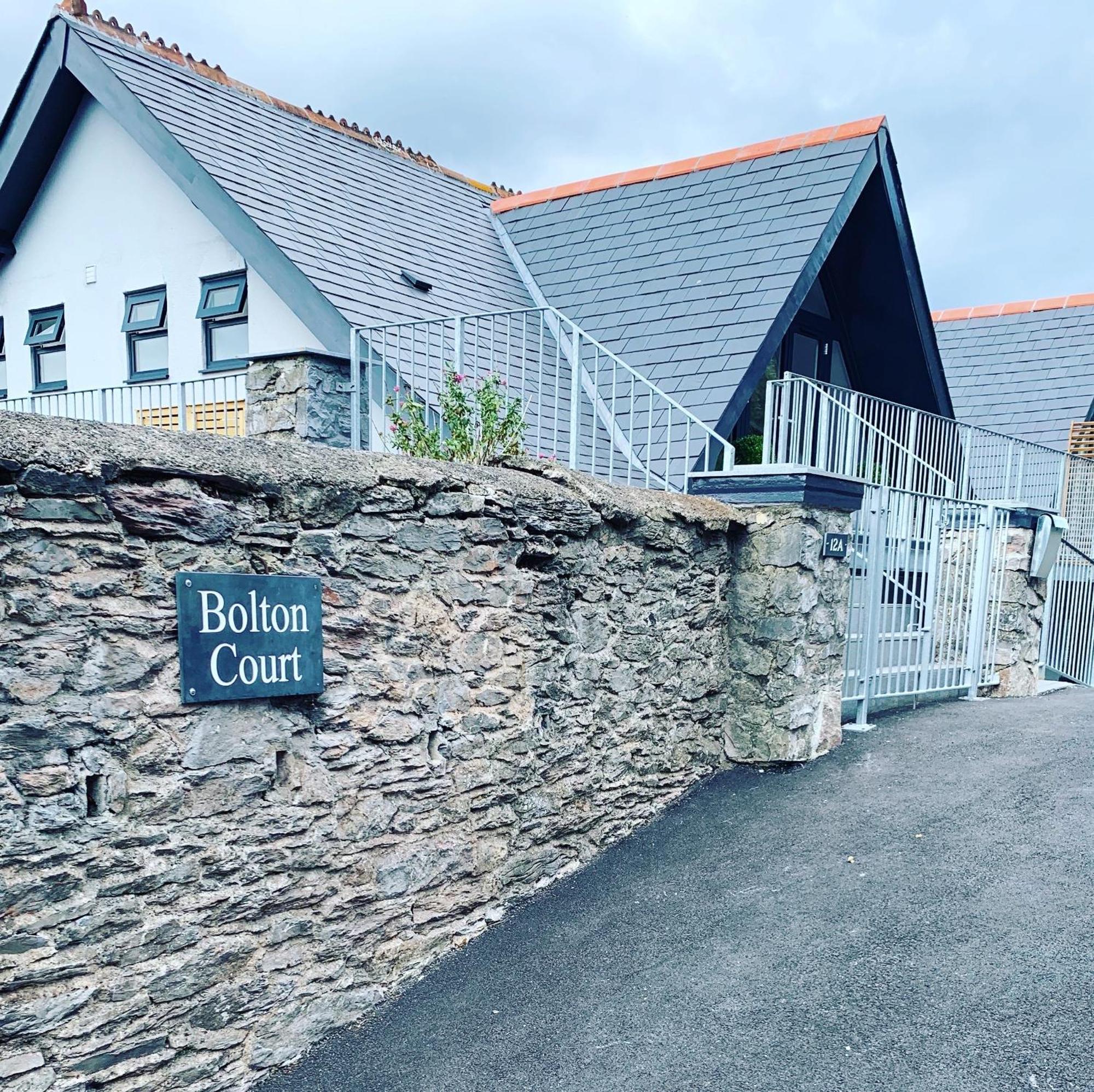 Captain's Keep - - With Designated Parking Apartment