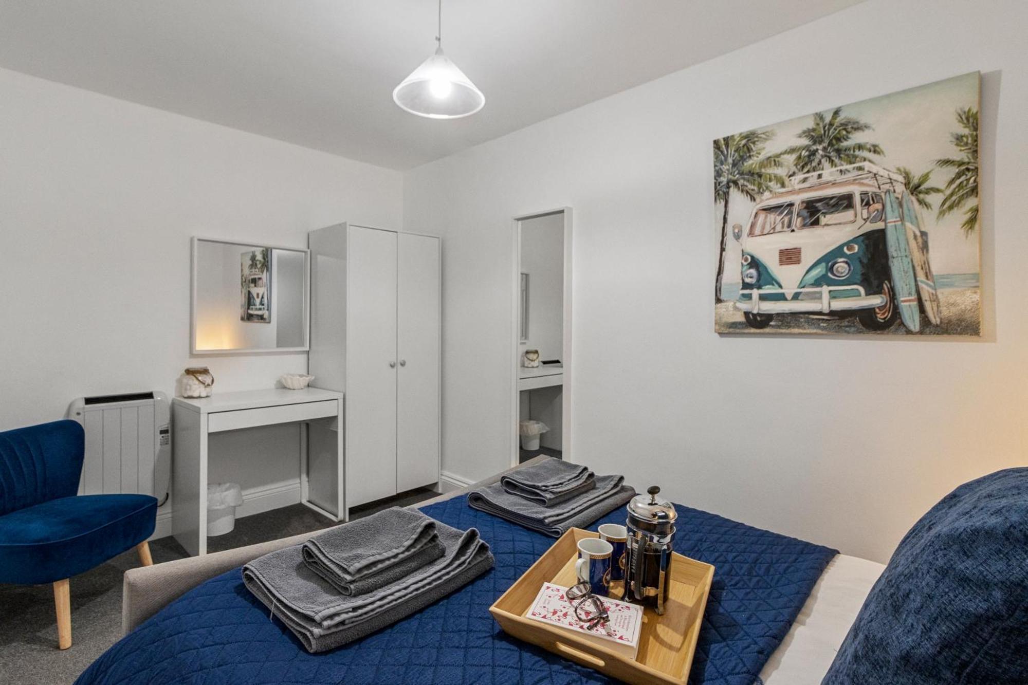 Captain's Keep - - With Designated Parking Apartment Brixham